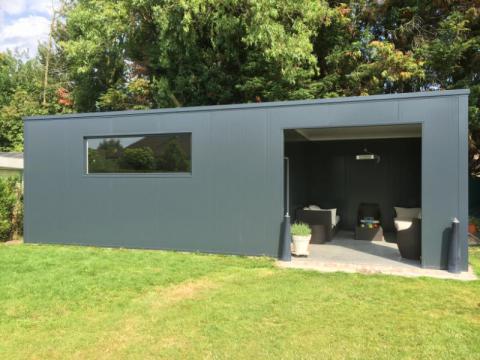 naert-kristof-bouwen-en-verbouwen-met-geisoleerde-sandwichpanelen-toepassing-gevelbekleding-02