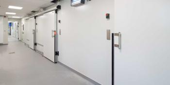 naert-kristof-bouwen-en-verbouwen-met-geisoleerde-sandwichpanelen-project-az-middelares-gent-totaalrenovatie-grootkeuken-detail