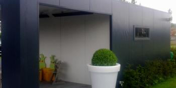 naert-kristof-bouwen-en-verbouwen-met-geisoleerde-sandwichpanelen-project-garage-met-tuinkamer-detail